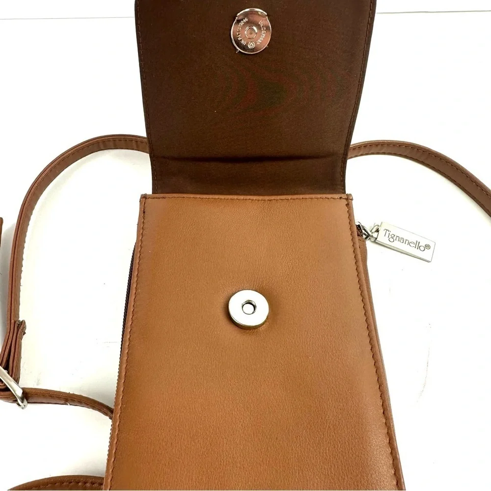 Tignanello Crossbody Wallet Brown‎ Tan Organizer Travel Handbag Purse NEW